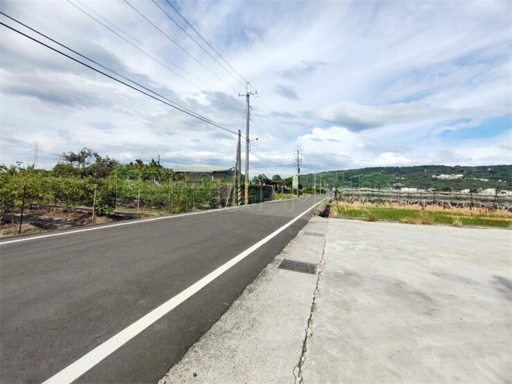 阿蓮台19甲旁農地廠房