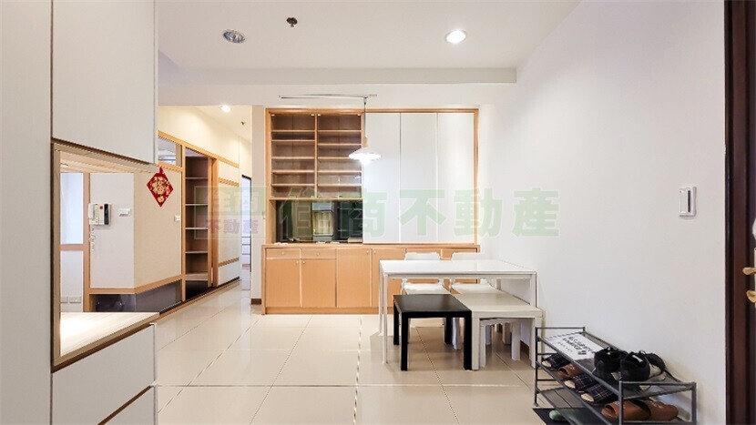 樂屋_高雄市鼓山區堅山大世紀待售房屋 高雄市鼓山區堅山大世紀待售房屋