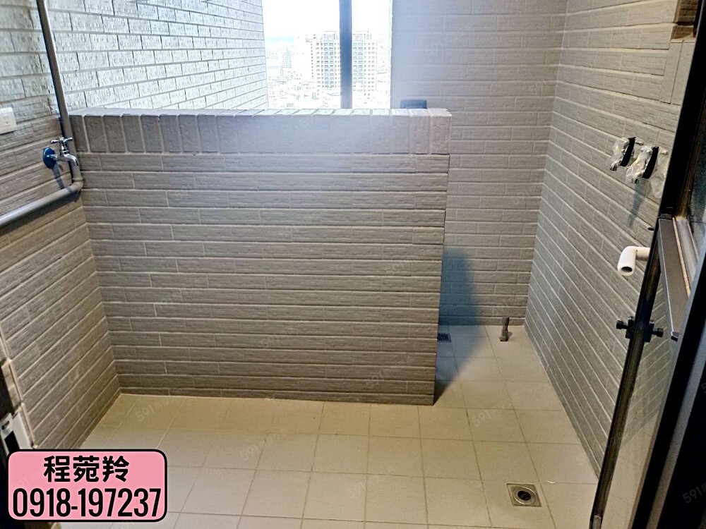 台中市大里區昂峰聚羨岱待售房屋