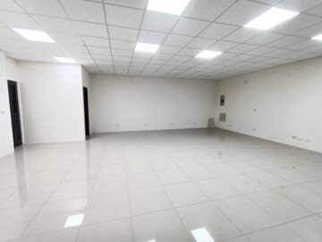 鑫典團隊明日城三角窗金店面新莊薇欣 - Image 1