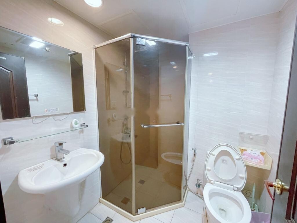 新北市林口區佳昂仁愛富待售房屋