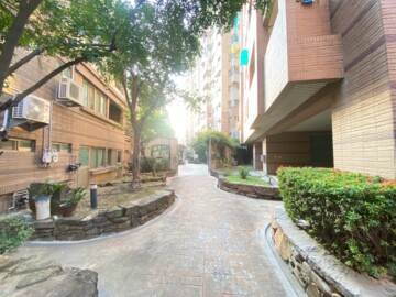 鄉城大鎮待售房屋