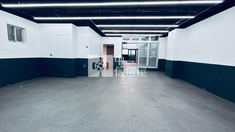 經貿逢甲獨棟電梯旗艦透店