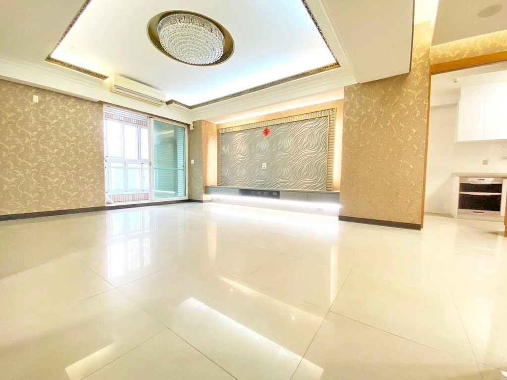 高雄市鼓山區太子紐約57街待售房屋