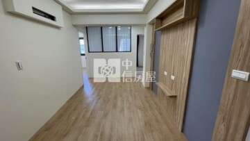 賓士待售房屋
