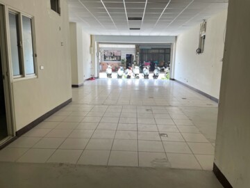 明新科技大學大坪數店面 - Image 1