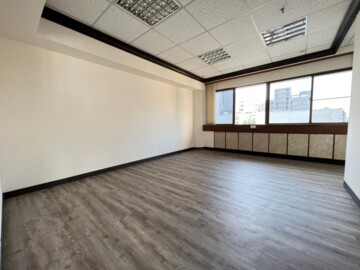 近大同醫院前金捷運站/110坪5房辦公室/一層一戶 - Image 1