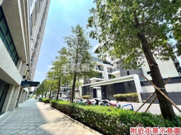 世界湖美麗待售房屋