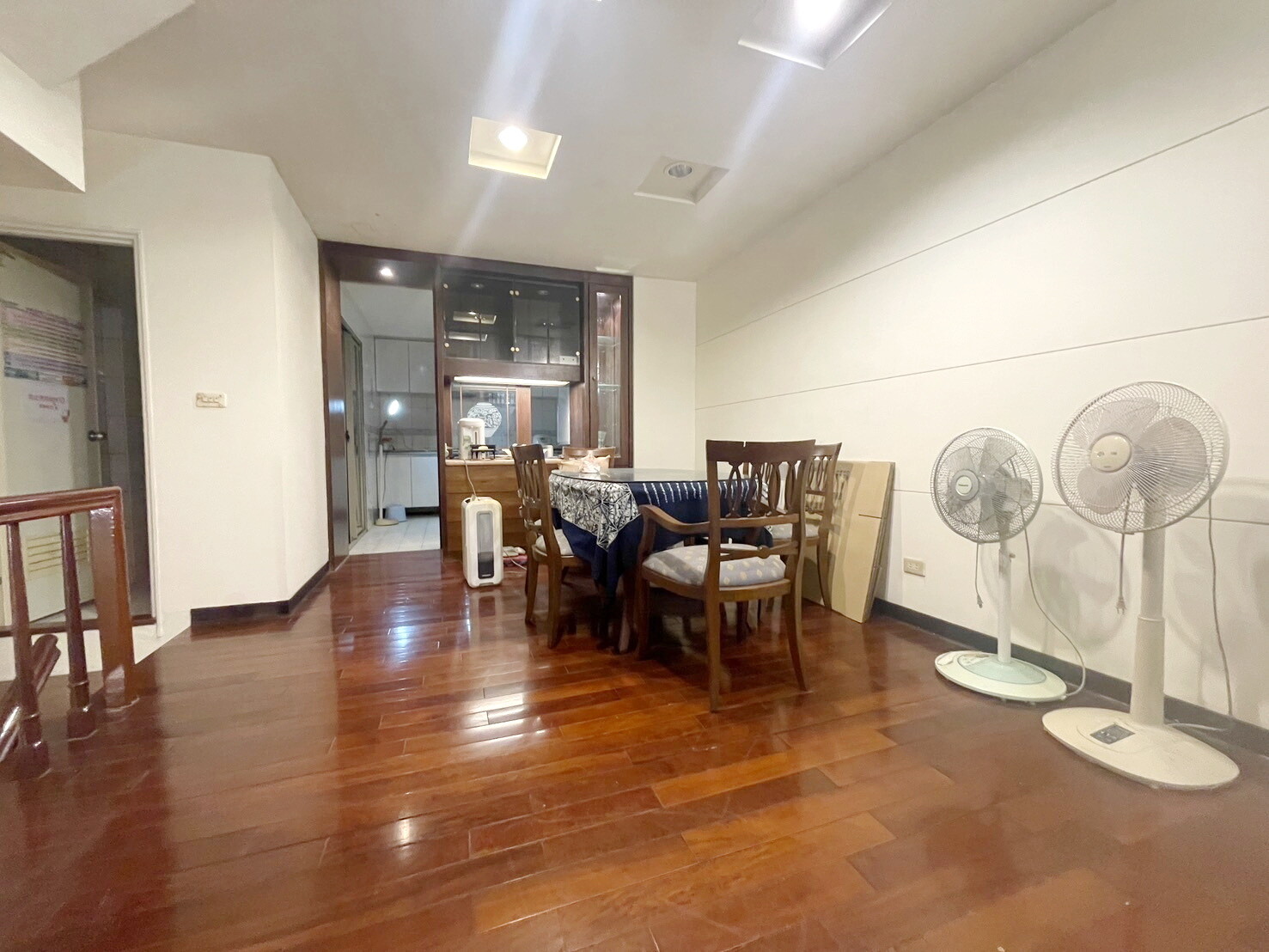 樂屋_新北市汐止區東方伯爵待售房屋 新北市汐止區東方伯爵待售房屋