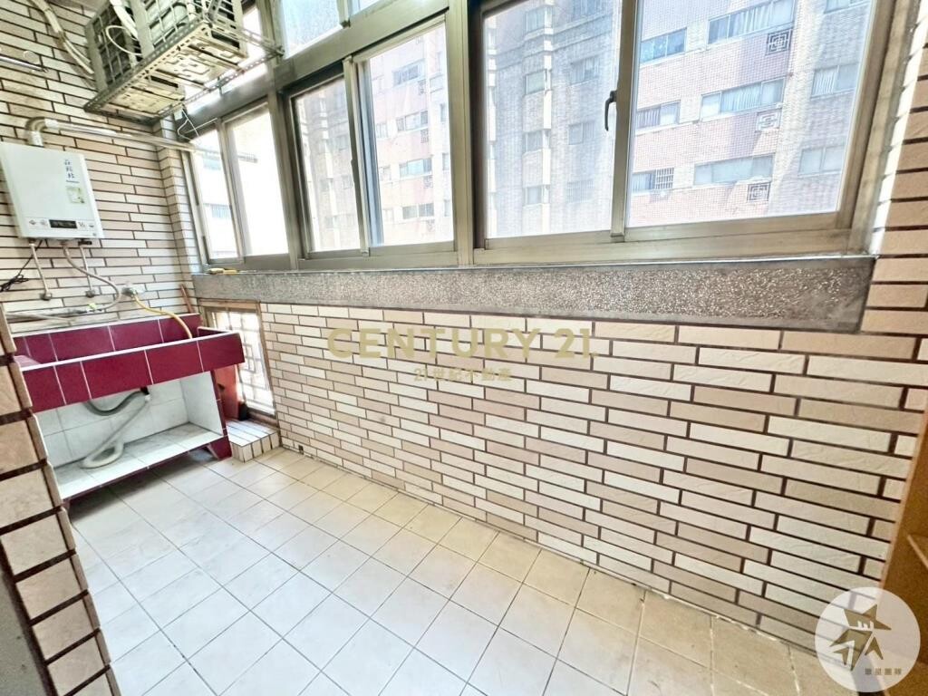 桃園市中壢區太子國際村待售房屋