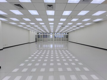 Y【高鐵特區】黃金商圈|92坪精美辦公|可補習班 - Image 1