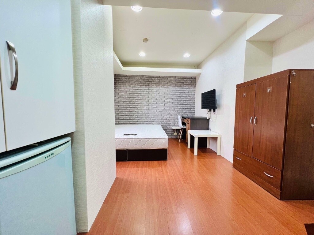 中山醫~大慶、愛買商圈，屋況超優收租5套房~