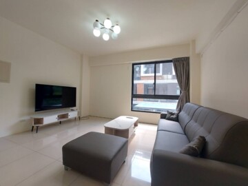 (台積F20廠)園區寶山交流道透天別墅室內車庫 - Image 1