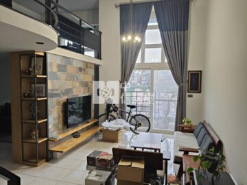 綠葉山莊待售房屋