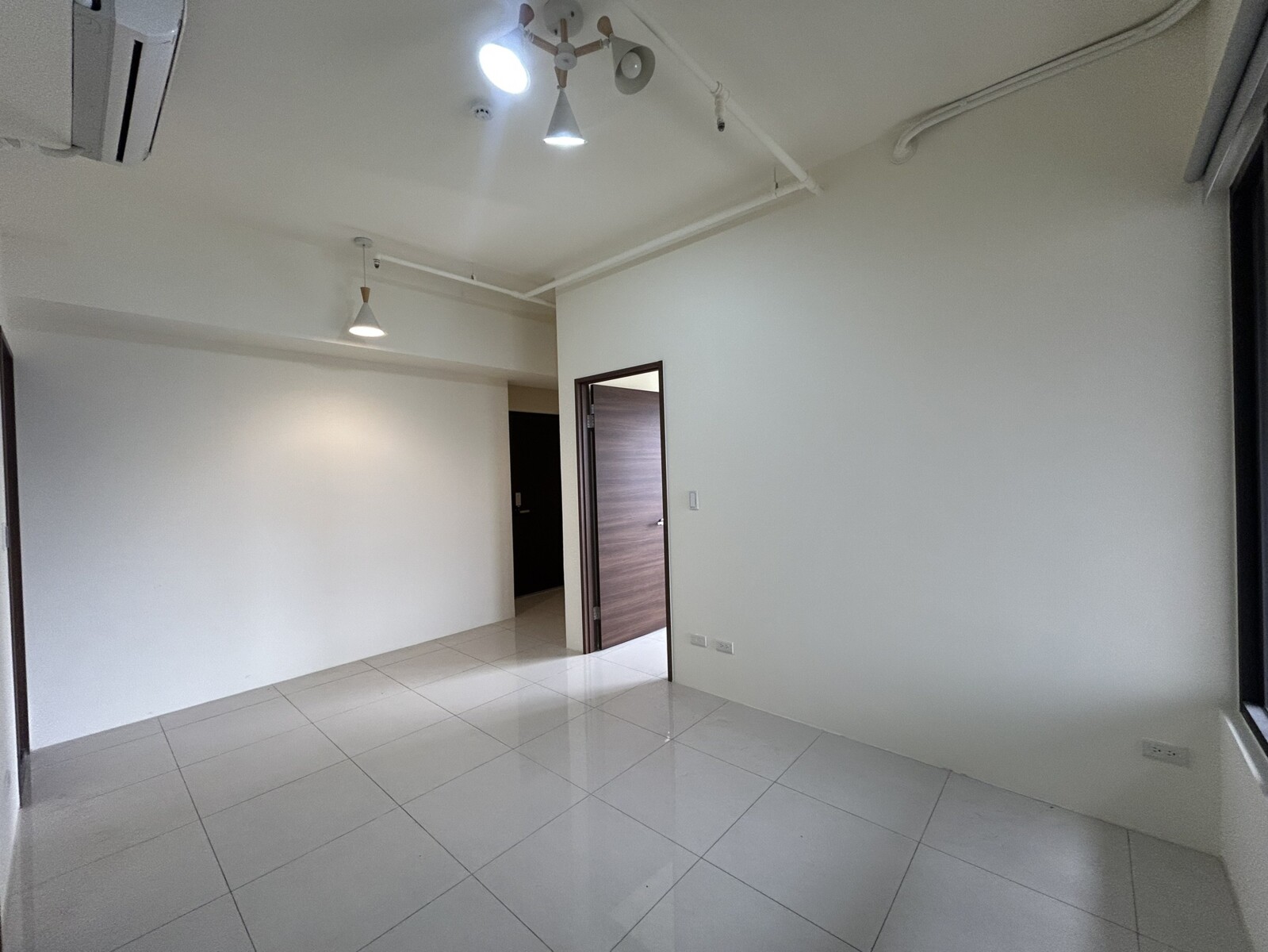 新北市新莊區興富發捷仕堡待售房屋