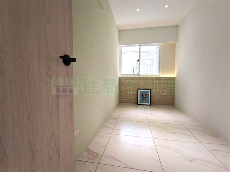 樂屋_台北市中山區康寧華廈待售房屋 台北市中山區康寧華廈待售房屋