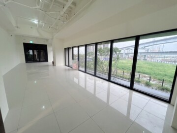 新潤A5黃金寬敞*店面*出租 - Image 1