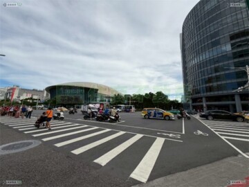 台北市松山區敦化北路/台北金融中心 - Image 1