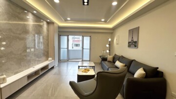 聖羅蘭藝術伯爵待售房屋