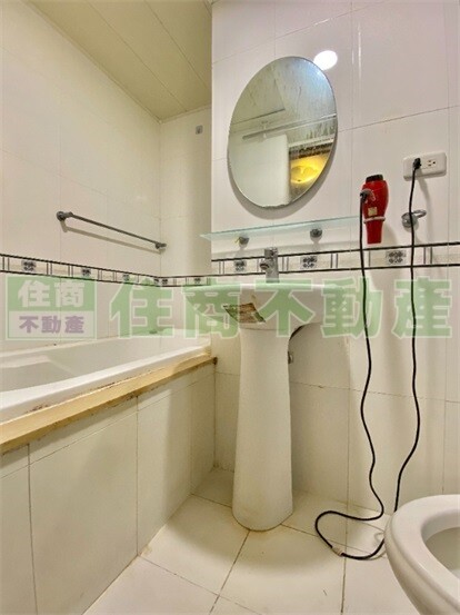 樂屋_台中市南區鄉林凱撒待售房屋 台中市南區鄉林凱撒待售房屋