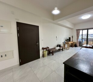 潮州車站輕屋齡華廈3房+平車出租 - Image 1