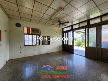 近生醫園區。大地坪田園透天+倉庫。附開心農場 - Image 1