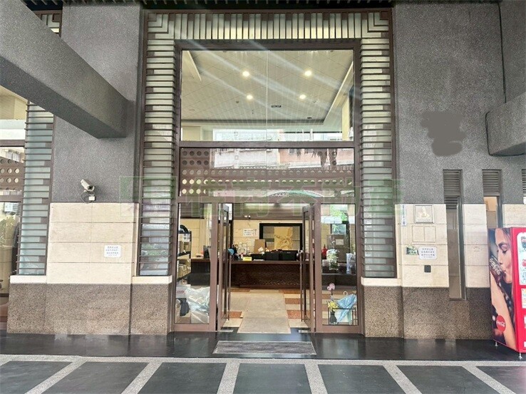高雄市鳳山區高雄市水晶鑽大廈待售房屋
