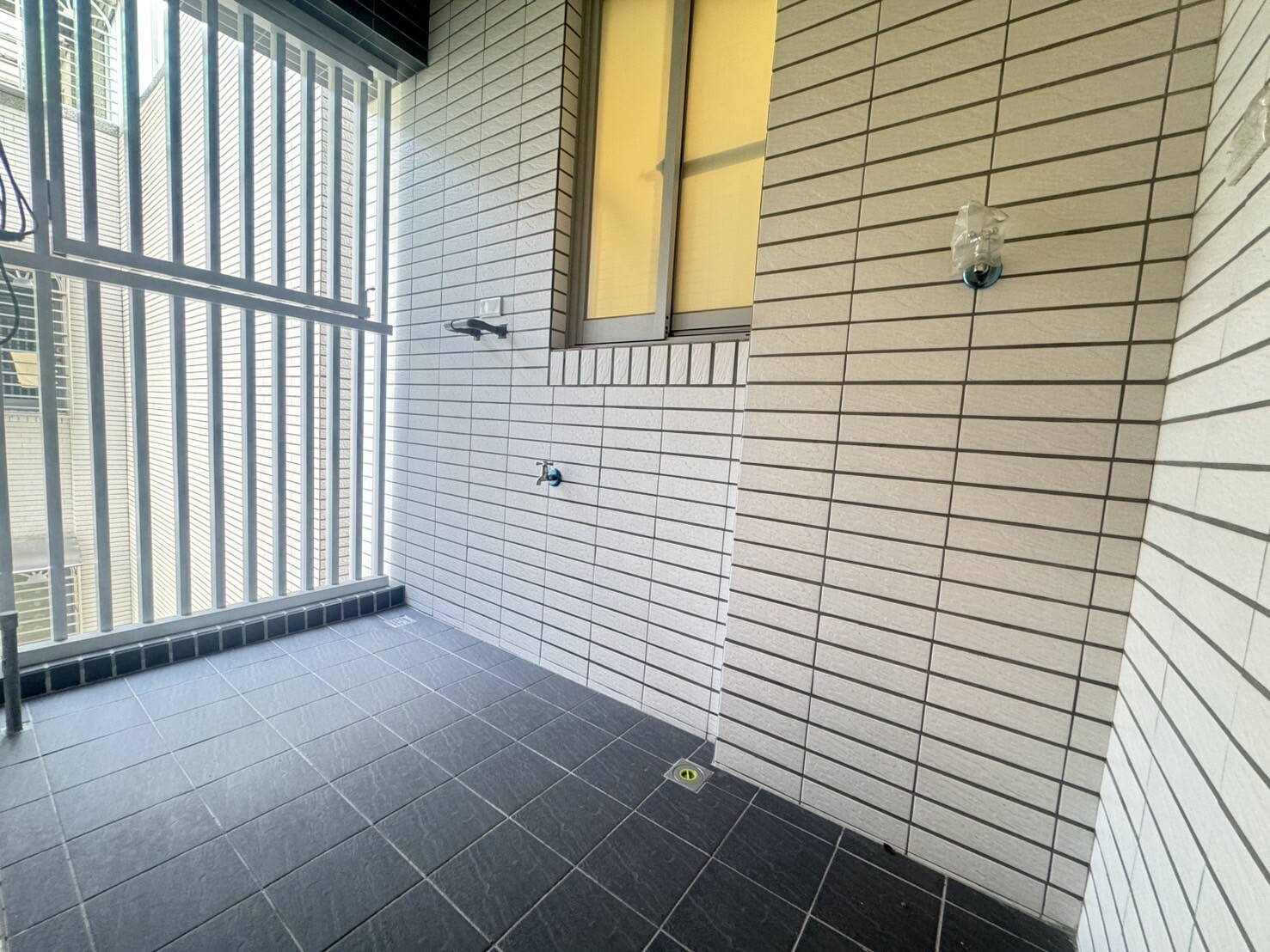高雄市前鎮區泰嘉水見晴待售房屋