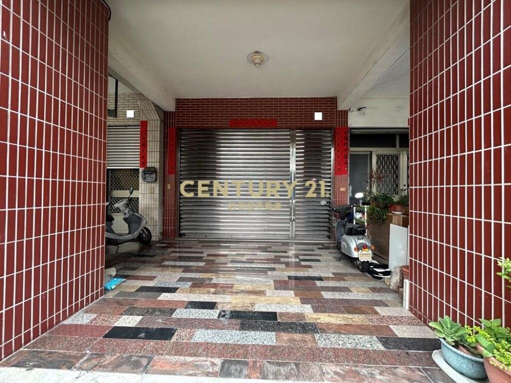 草屯房屋-草屯民生溫馨朝南透天