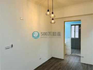 碧海擎天待售房屋