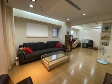 總站華廈待售房屋