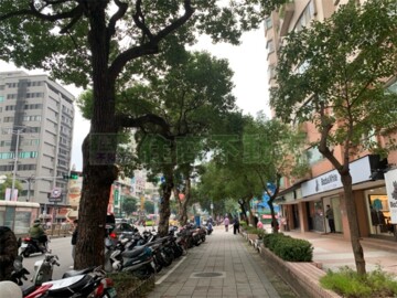 喜來登花園廣場待售房屋