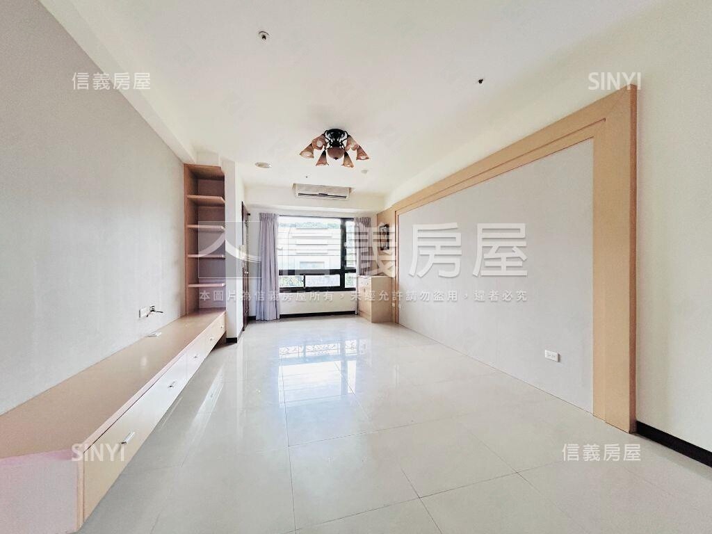 宜誠金品大空間三房車位