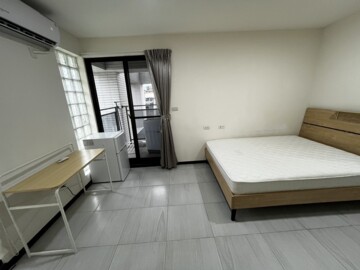 台中火車站三民商圈亮麗套房 - Image 1