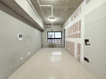 鴻築捷市達待售房屋