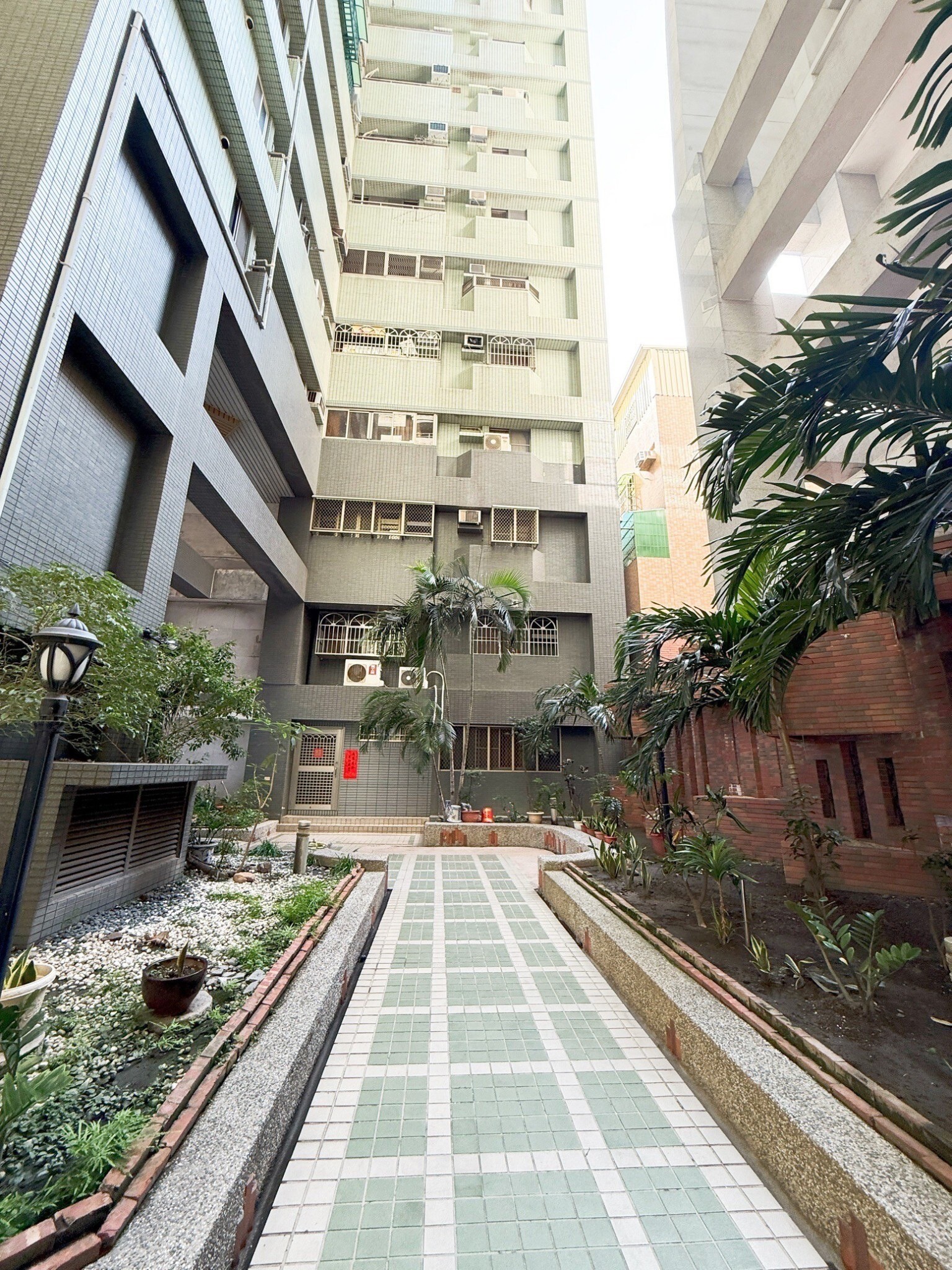 樂屋_高雄市左營區傲之邸待售房屋 高雄市左營區傲之邸待售房屋