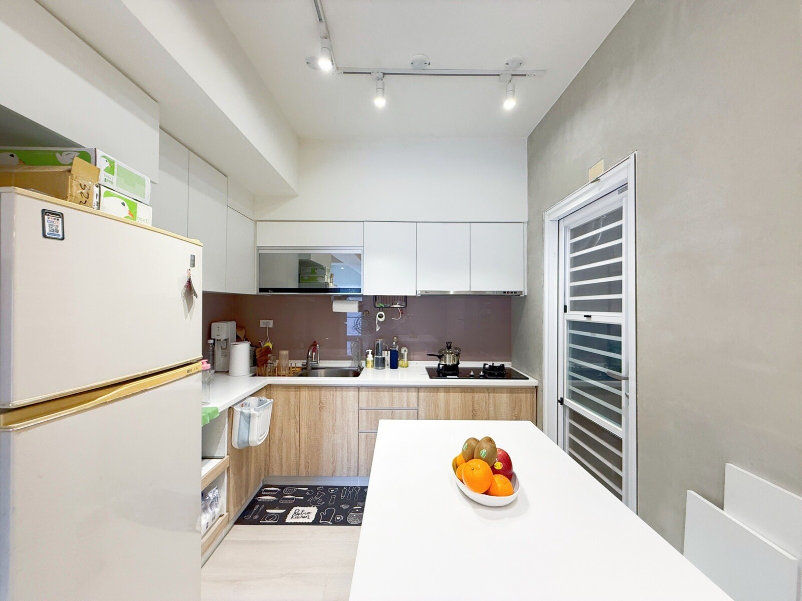 樂屋_高雄市左營區傲之邸待售房屋 高雄市左營區傲之邸待售房屋