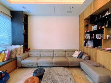 總富三多六街透天待售房屋