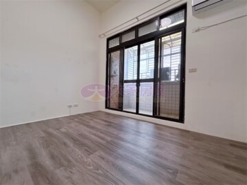 樂屋_聖彼得堡待售房屋 聖彼得堡待售房屋