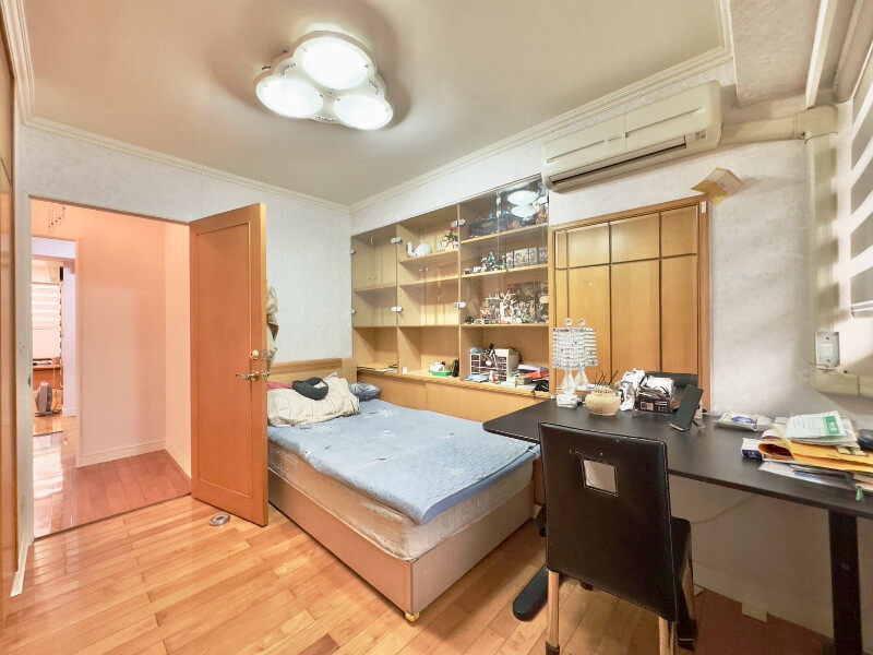 新北市泰山區當今皇上待售房屋