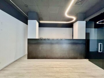 牛津世界待售房屋