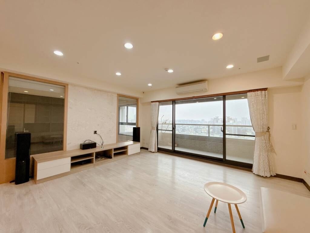 樂屋_台南市東區國泰上品硯極上景待售房屋 台南市東區國泰上品硯極上景待售房屋