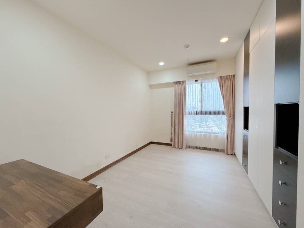 樂屋_台南市東區國泰上品硯極上景待售房屋 台南市東區國泰上品硯極上景待售房屋