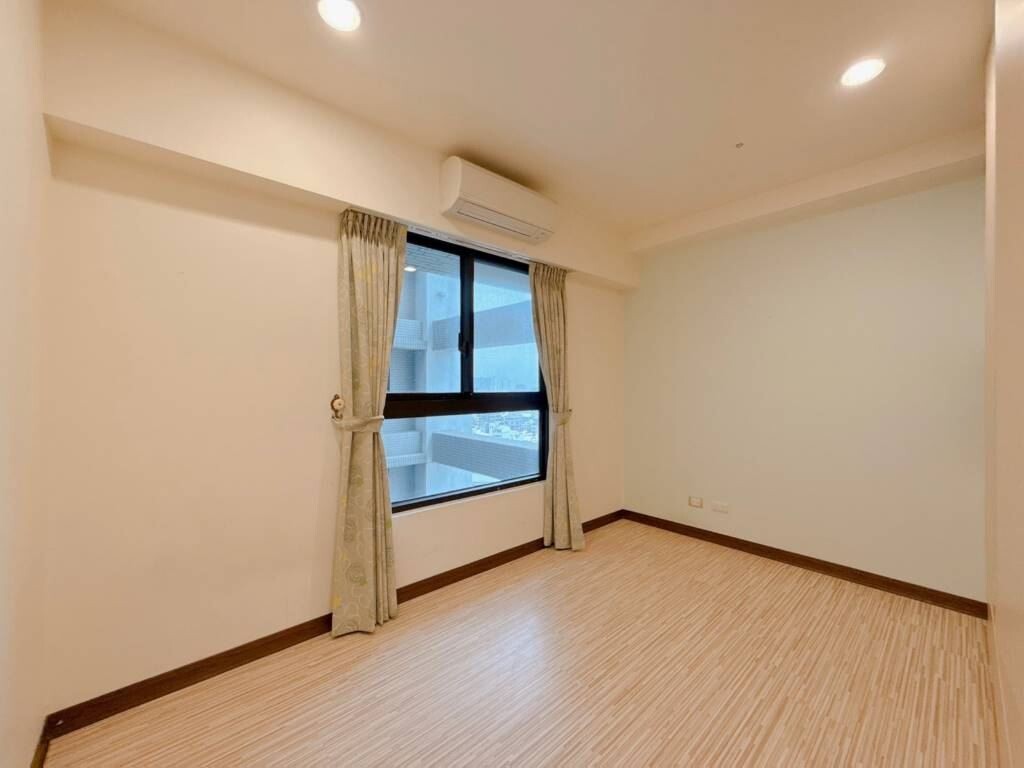 樂屋_台南市東區國泰上品硯極上景待售房屋 台南市東區國泰上品硯極上景待售房屋
