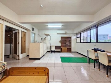 都市麗廈待售房屋