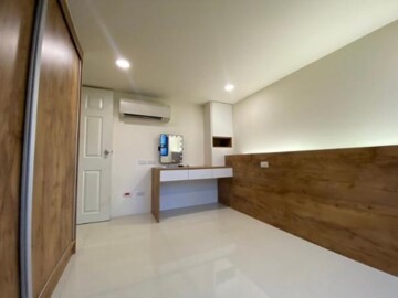旺洲MORE待售房屋