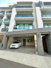 富達康公益街透天待售房屋