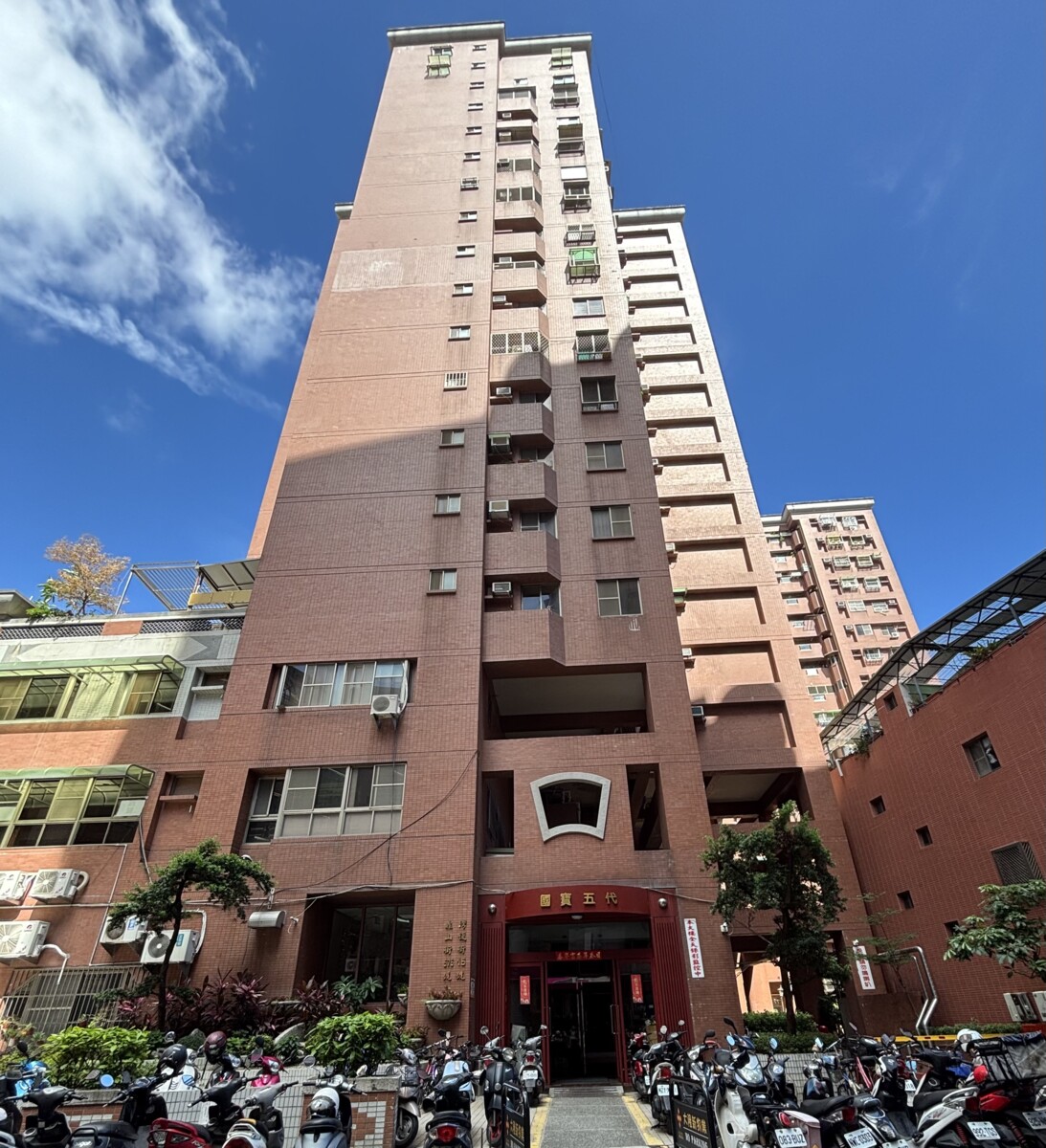 樂屋_高雄市三民區國寶五代待售房屋 高雄市三民區國寶五代待售房屋