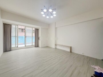 凡爾賽待售房屋