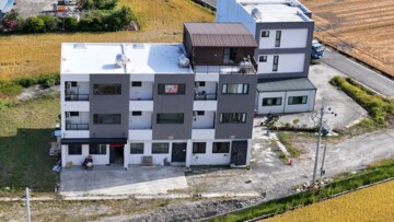 築山樂園生活村待售房屋